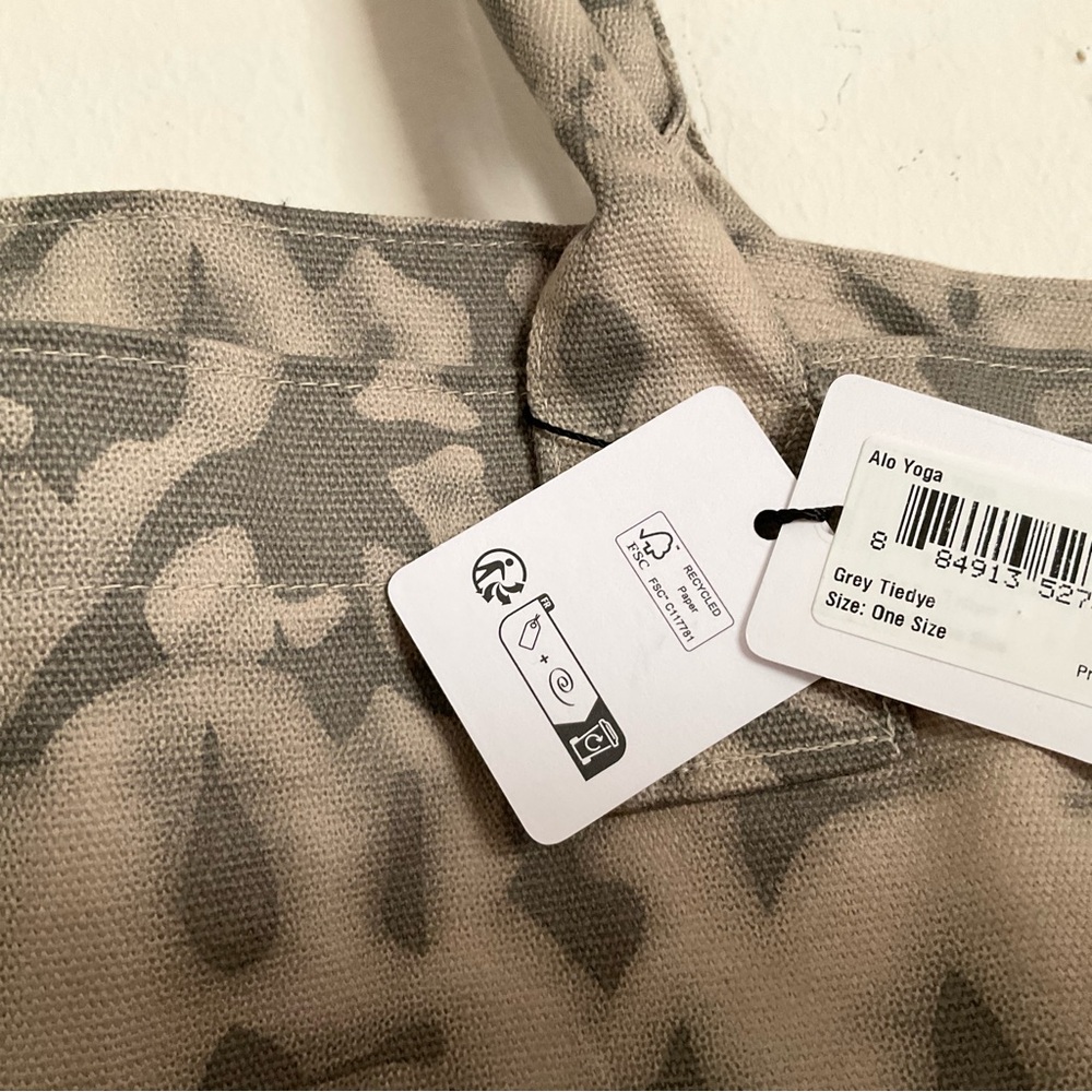 Alo Yoga Grey Tie Dye Shopper Tote Bag - Picture 4 of 12